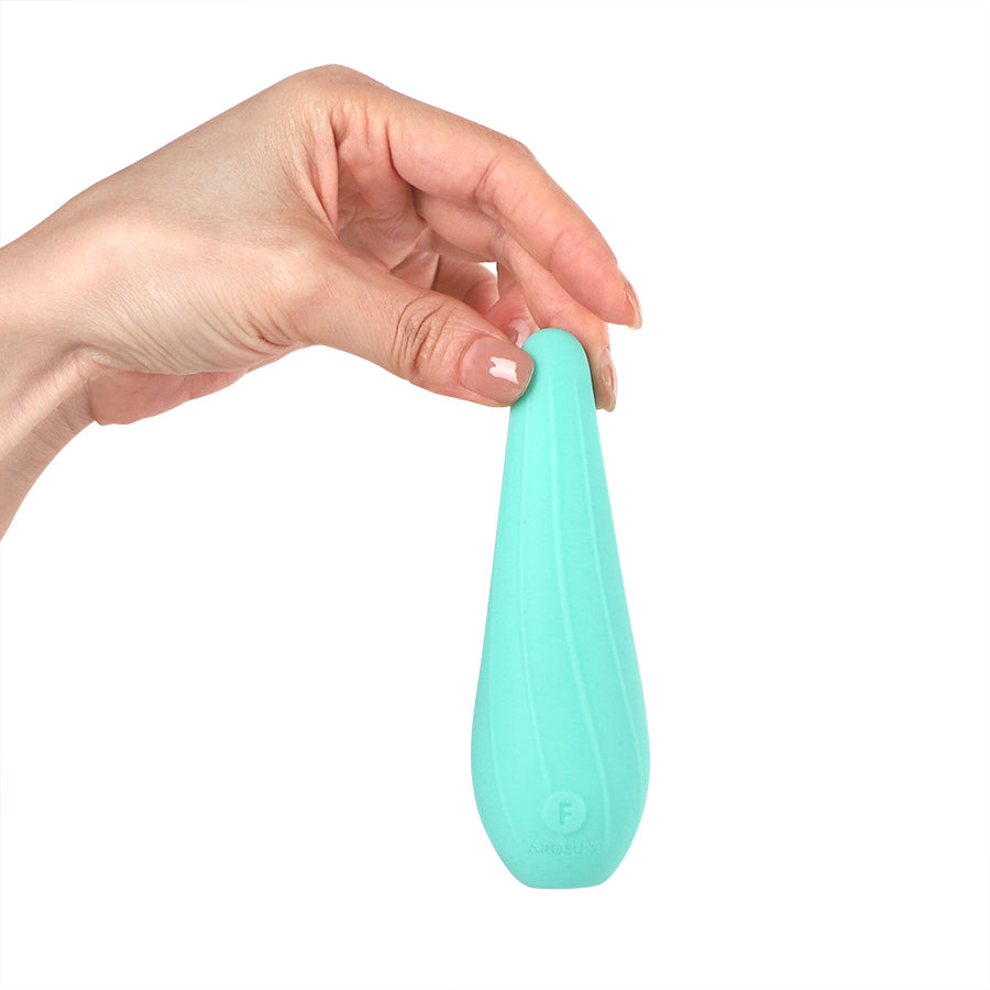 VIBESWIRL Extra Soft Silicone Clitoral Vibrator